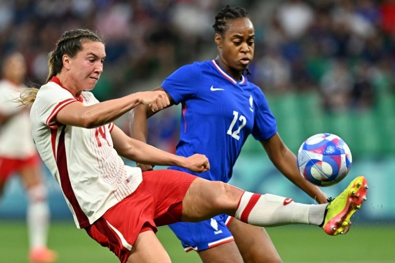 Les Bleues sombrent contre le Canada et perdent Renard et Peyraud-Magnin