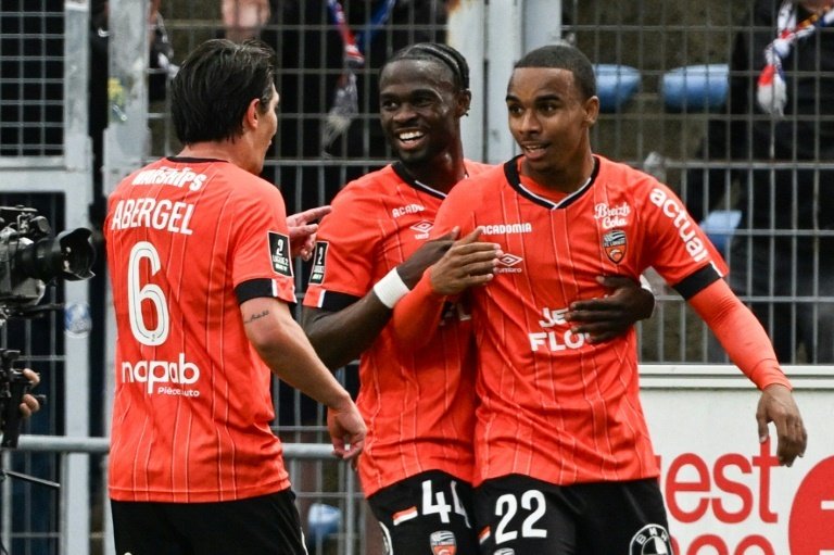 Le FC Lorient fait son retour en Ligue 1 un an après