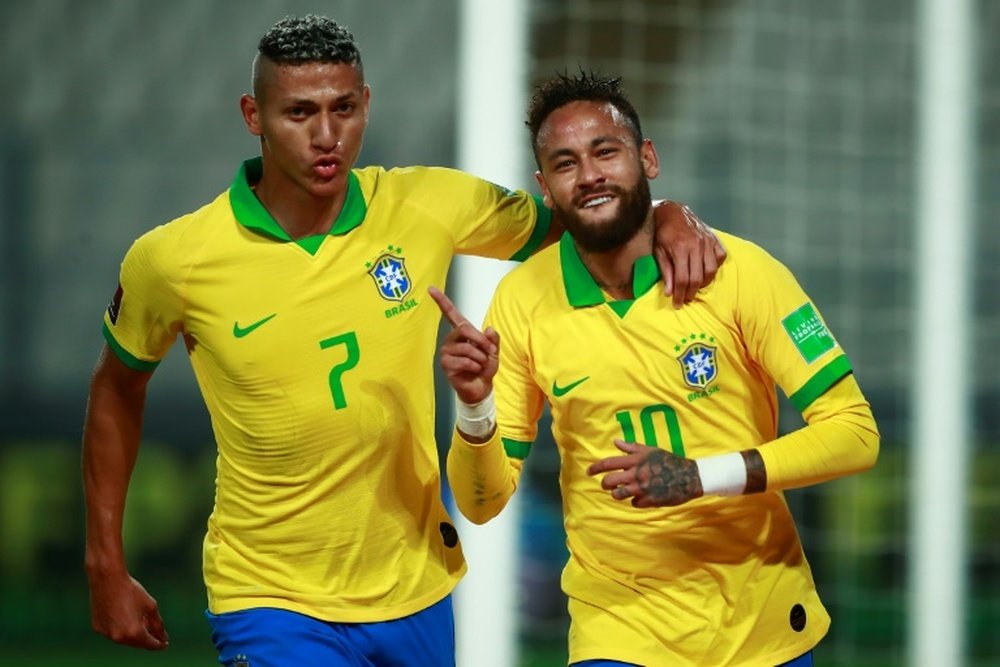 Qualifications: le Brésil reste en tête, triplé de Neymar. afp