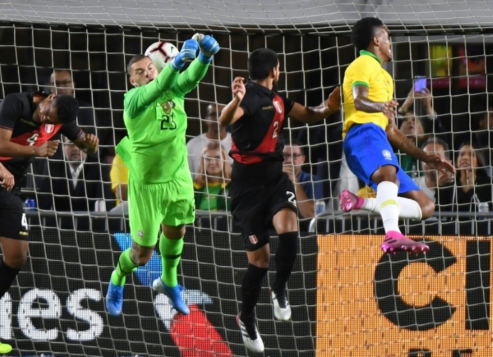 Le Pérou se venge du Brésil, malgré l'entrée en jeu de Neymar