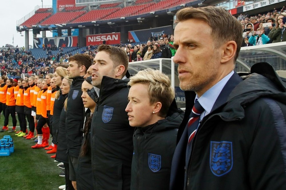 Phil Neville quitte la sélection féminine de l'Angleterre, retrouvailles avec Beckham en vue. AFP