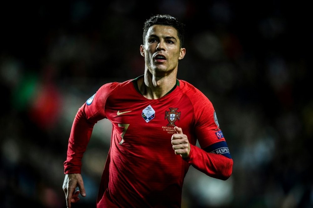 Cristiano Ronaldo et la Seleçao soutiennent le foot amateur portugais. AFP