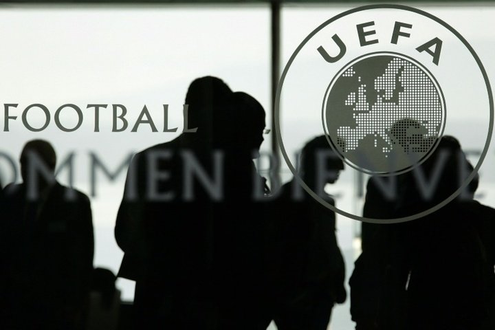 L'UEFA interdit au Bélarus tout match européen à domicile