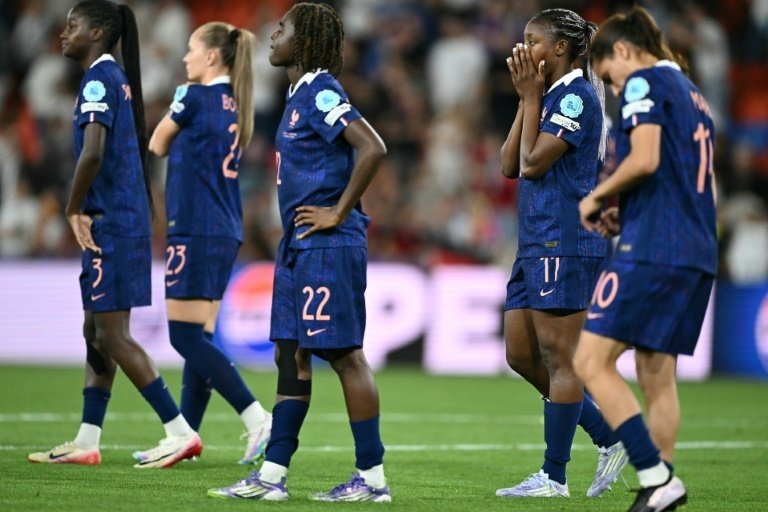 Faillite offensive et mentale mais des jeunes solides, les Bleues toujours décevantes