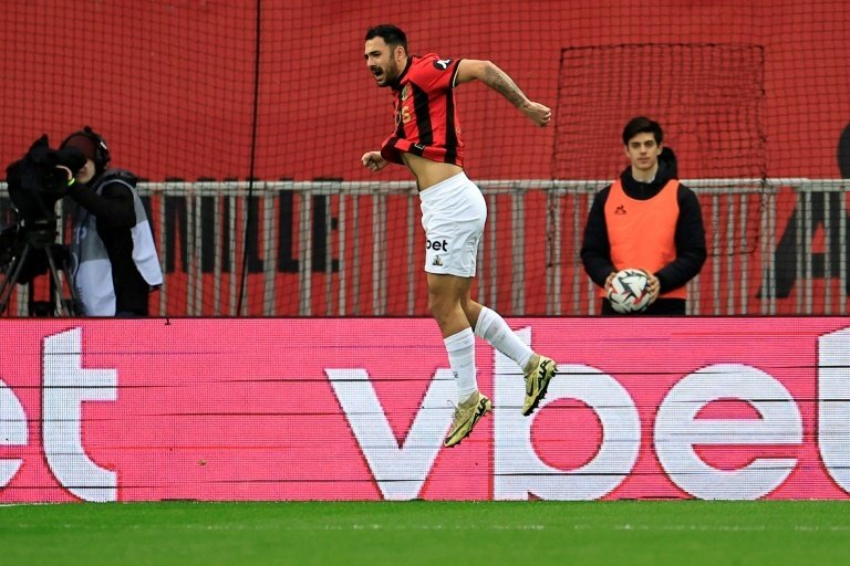 Nice s'impose contre Lens et dépasse Monaco
