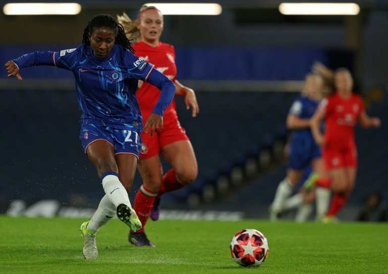 Le choix de l'étranger, un phénomène grandissant chez les Bleues