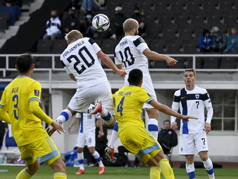 La Finlande bat le Kazakhstan et reste en course. AFP