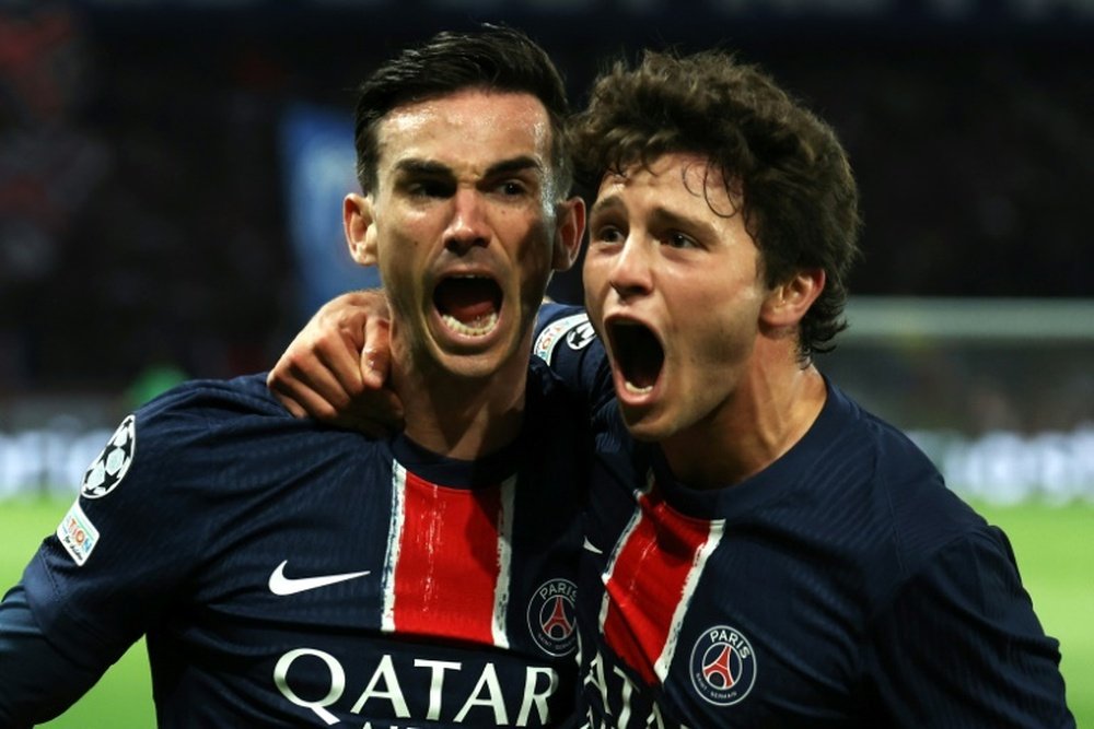 Fabian Ruiz (g) du PSG félicité par Joao Neves après avoir ouvert le score. AFP