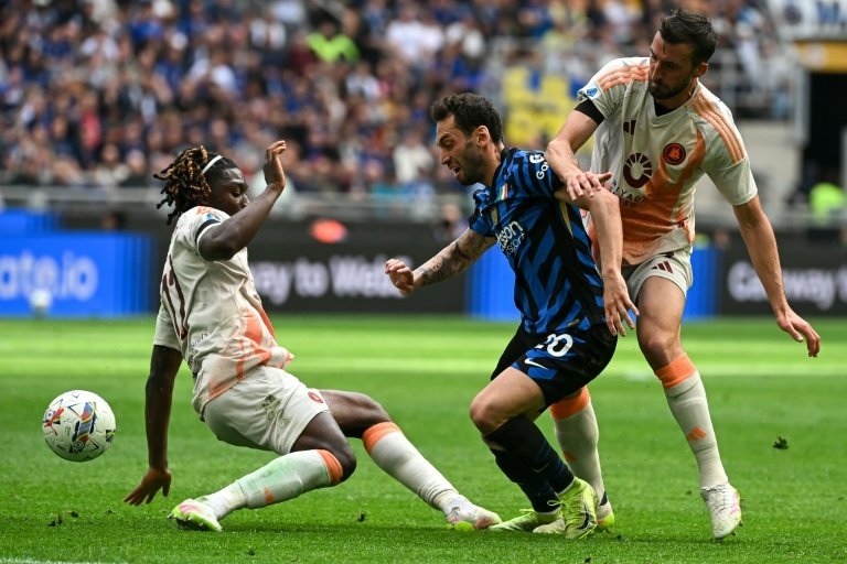 L'Inter chute à domicile, Naples peut passer seul en tête