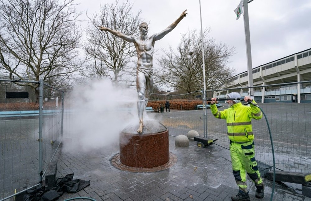 La statue d'Ibrahimovic restera à Malmö, sa ville natale. AFP