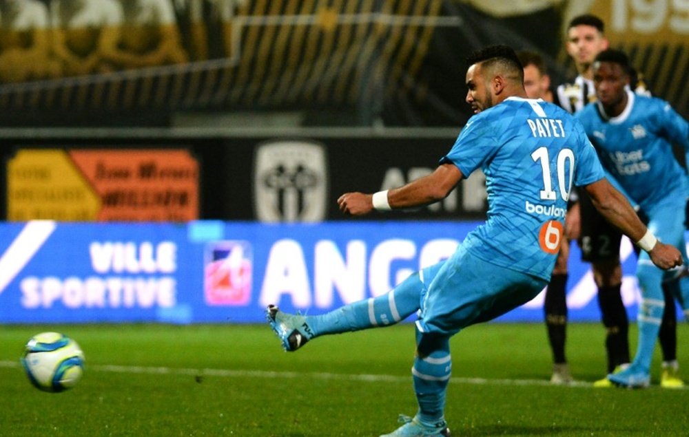 Ligue 1: Marseille, solide dauphin, s'impose sans forcer à Angers. AFP