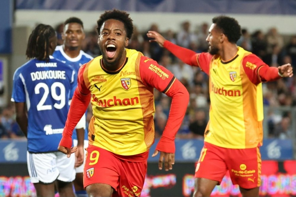 Lens poursuit son redressement à Strasbourg. AFP