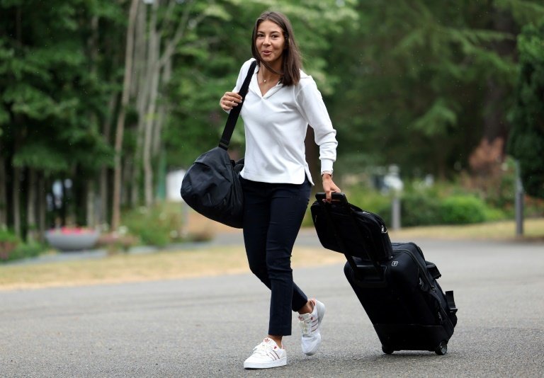 Éloignée de l'équipe de France depuis plusieurs mois, l'ailière du Paris FC Clara Mateo a fait un retour éclatant vendredi soir contre la Jamaïque au point de bousculer la hiérarchie en attaque, loin de la "déception" de sa non-convocation aux Jeux olympiques.