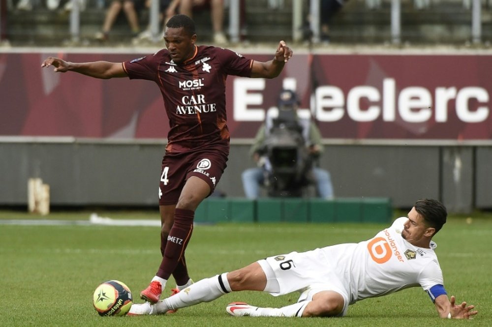 Danso contre Fonte, duel de générations dans le derby du Nord. AFP