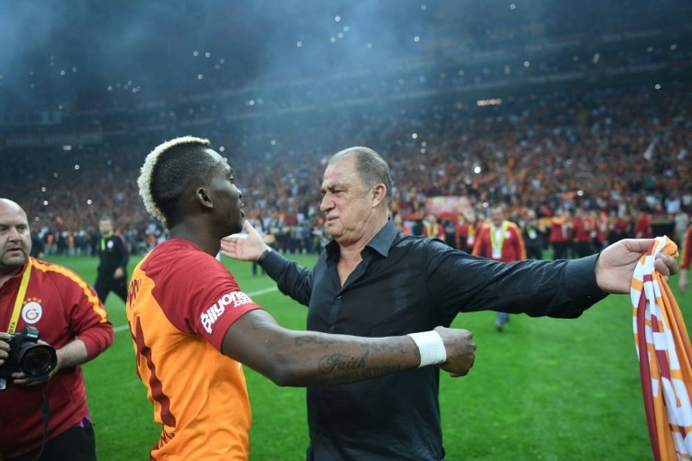 Galatasaray conserve son titre, son 22e sacre, après un match émaillé d'incidents. AFP