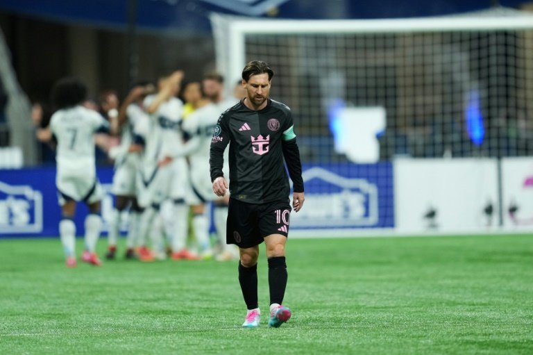 L'Inter Miami de Lionel Messi a essuyé une défaite 2-0 contre les Whitecaps de Vancouver, jeudi au Canada en demi-finale aller de la Coupe des champions de la Concacaf.