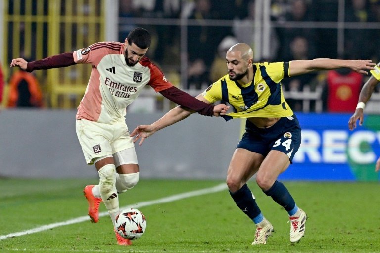 Lyon contraint au nul (0-0) à Fenerbahçe