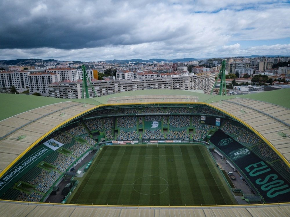 Lisbonne reconfinée, la Ligue des champions menacée. AFP