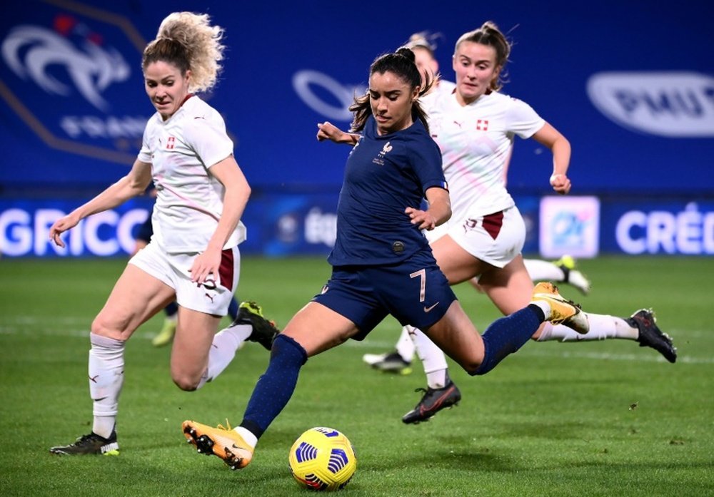 Karchaoui rejoint le PSG féminin, un an après avoir signé à l'OL. AFP