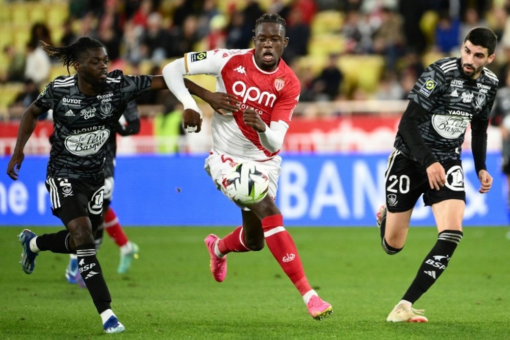 Monaco s'impose 2-0 contre Brest et recolle à Paris. AFP