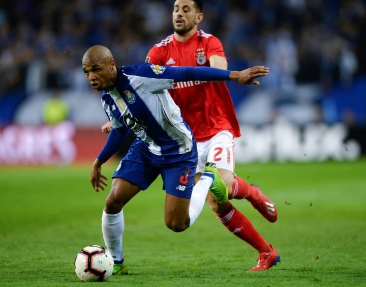 Brahimi à Porto, dribbles, imbroglio et foot-business