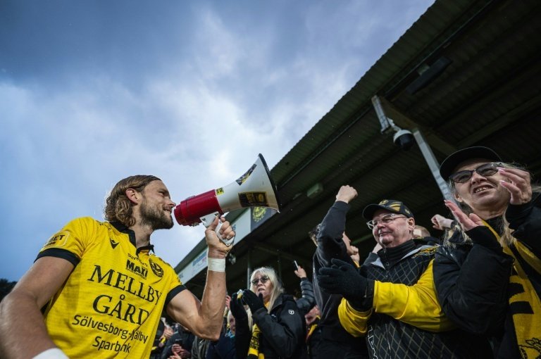 En Suède, Mjällby jubile après son titre de champion de foot