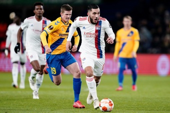 Porté par Cherki, Lyon enchaîne une 5e victoire de rang en Europa League. AFP