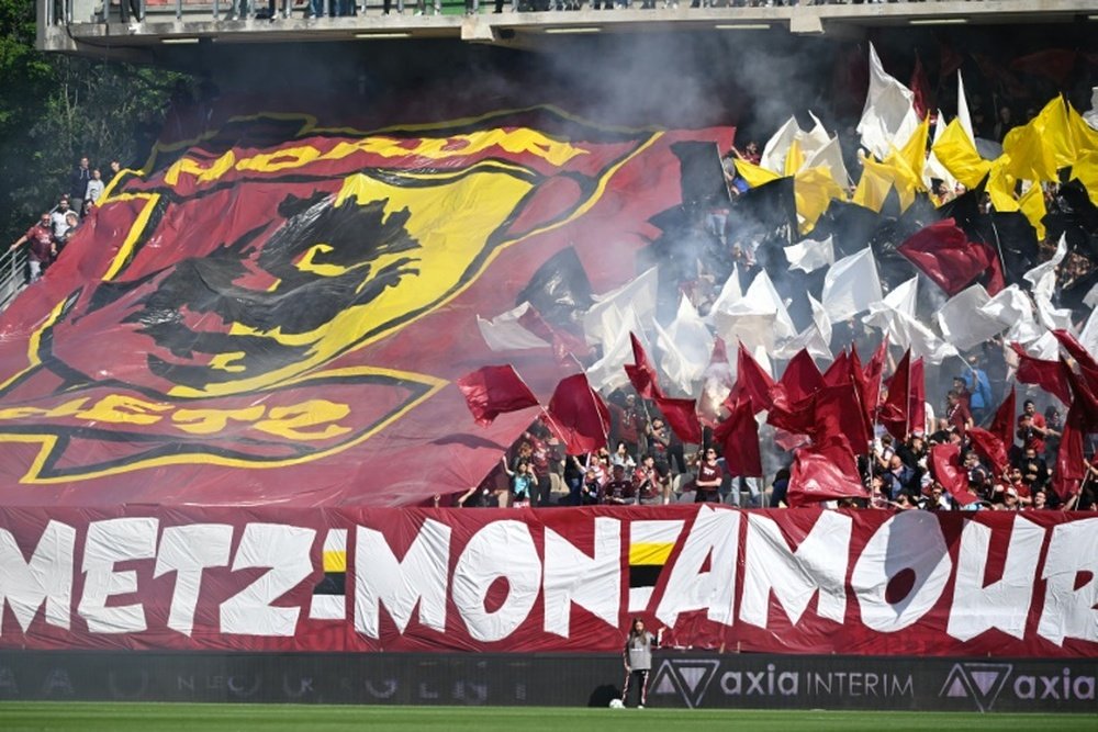 Les supporters de Metz lors du barrage de Ligue 2 contre Dunkerque. AFP