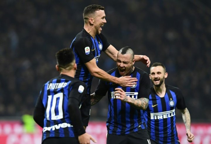 L'Inter rebondit, la Lazio chute