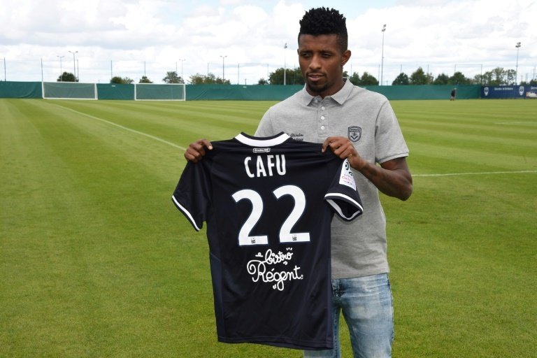 Ligue 1 : Les Brésiliens Cafú et Otavio qualifiés contre Metz