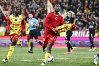 Succès précieux pour l'Europe de Lens face à Lorient (2-0). AFP