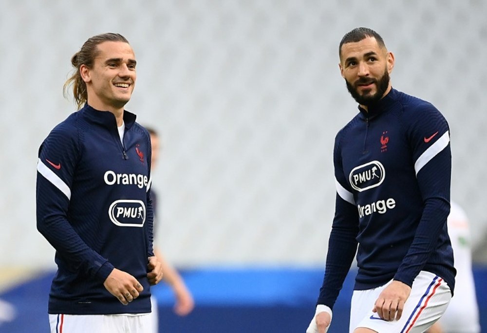 Benzema et Griezmann devraient être aptes contre l'Allemagne, selon Deschamps. AFP