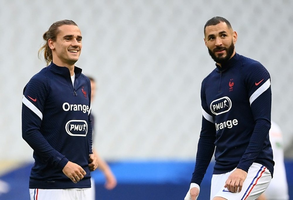 Benzema et Griezmann s'entraînent à part, Varane ménagé. afp