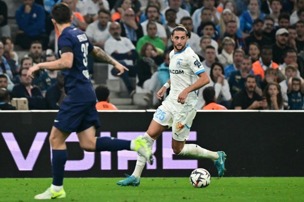 Le milieu international de l'OM Adrien Rabiot lors du match aller au Vélodrome contre le PSG. AFP
