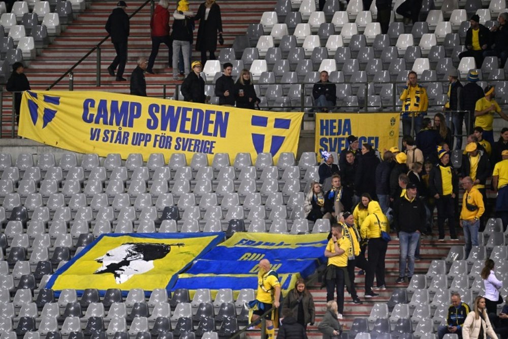 'Rangez vos maillots bleu et jaune et rentrez', a sommé la Fédération suédoise lundi soir. AFP