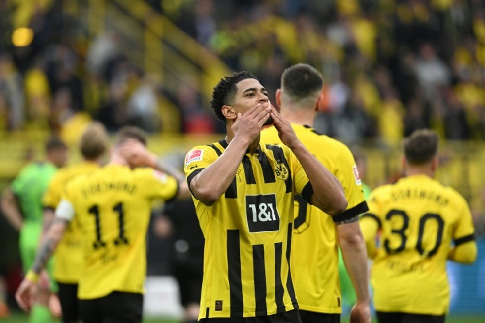 Dortmund ne cède rien au Bayern et maintient le suspense pour le titre. AFP