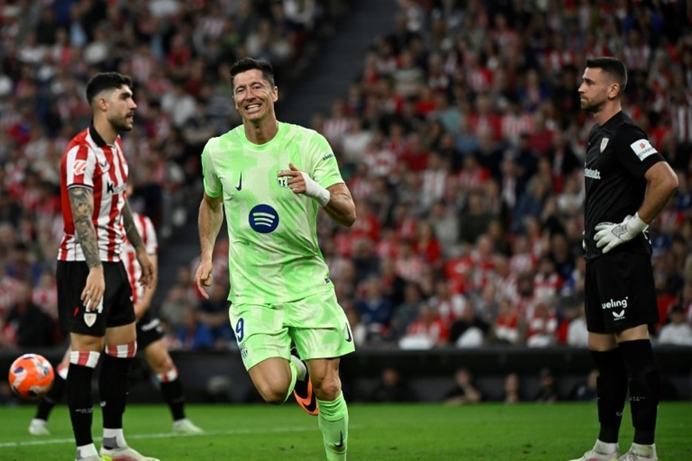 L'attaquant polonais du FC Barcelone Robert Lewandowski a marqué ses 26e et 27e buts. AFP