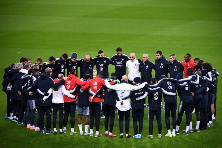 Les Bleus se recueillent au Stade de France en mémoire des attentats du 13 novembre 2015
