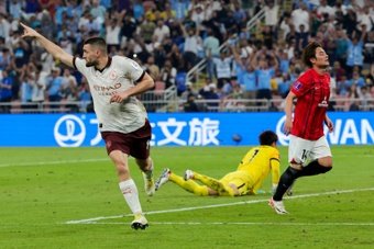 Manchester City, grandissime favori de la compétition, a logiquement dominé l'équipe japonaise d'Urawa Red Diamonds 3 à 0 en demi-finale du Mondial des clubs, mardi à Jeddah, et affrontera les Brésiliens de Fluminense pour le titre.