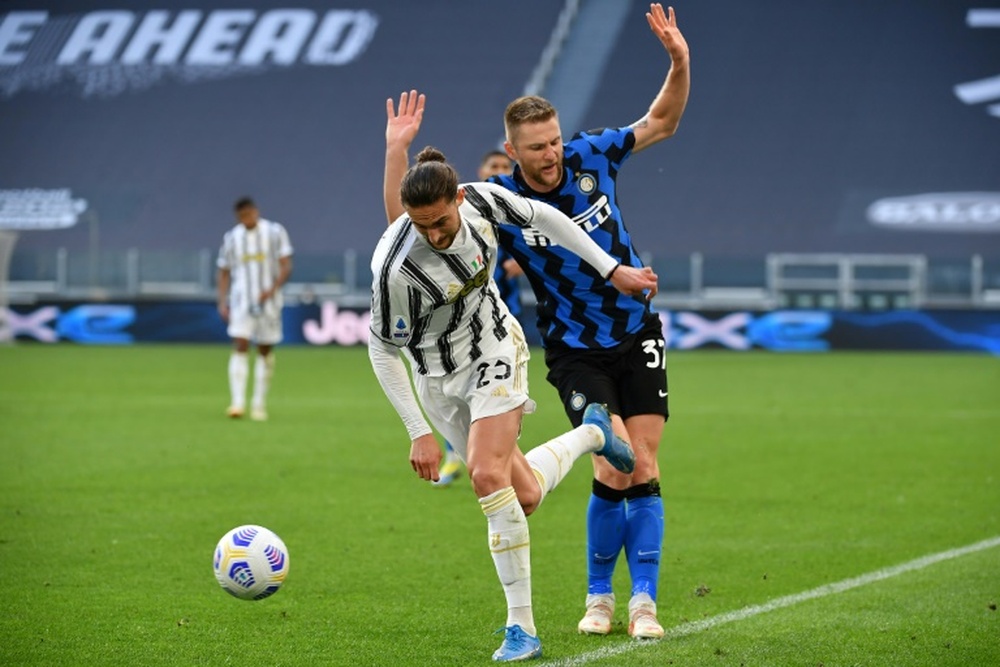 Inter et Juventus, monuments fragilisés du football italien. afp
