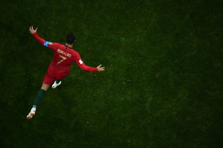 Diego Costa a essayé, mais il n'y a qu'un Cristiano Ronaldo