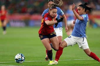 La défenseuse de l'équipe de France Sakina Karchaoui a admis mardi auprès de l'AFP que les Bleues avaient réalisé 