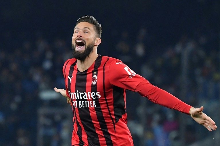Milan s'adjuge le choc contre Naples et la tête de la Serie A