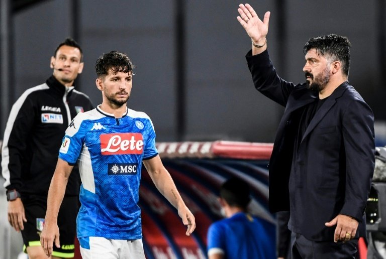 Trois buts, trois penaltys entre Parme et Naples