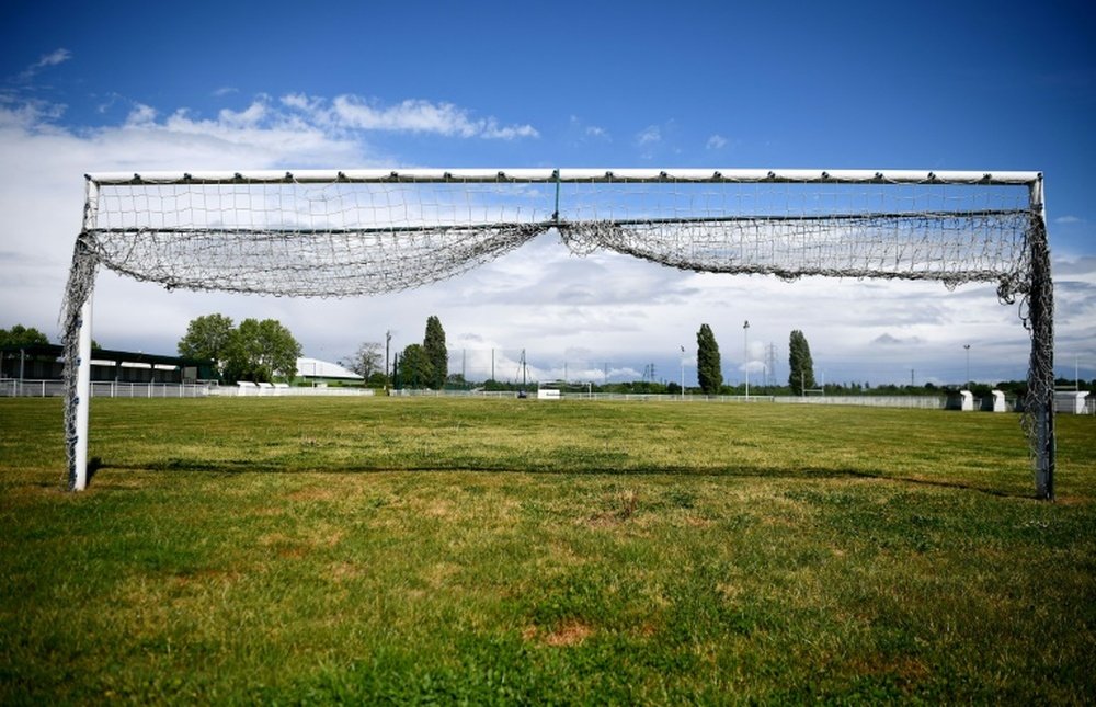 Le foot français sonne la saison blanche des championnats amateurs. AFP