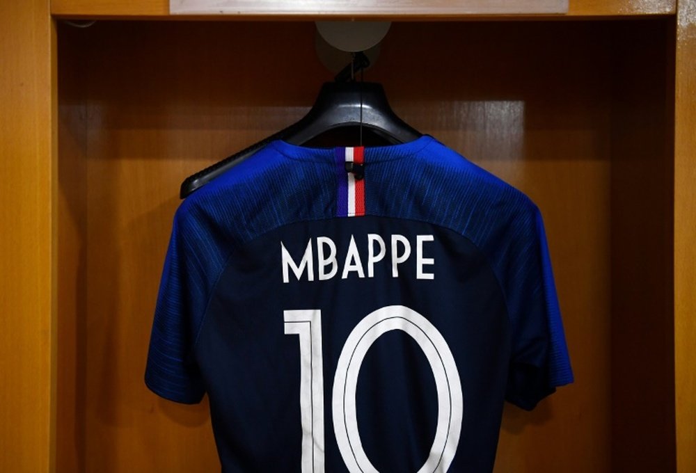 La valeur de Mbappé et Neymar en baisse de plus de 20%, selon une étude. AFP