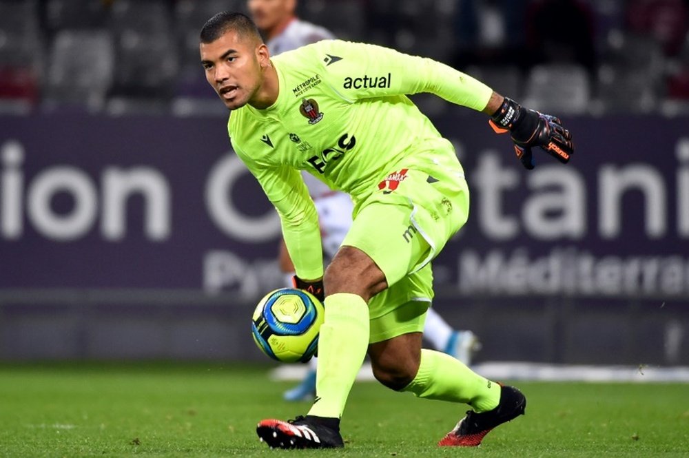 Le gardien argentin Walter Benitez rempile à Nice. afp