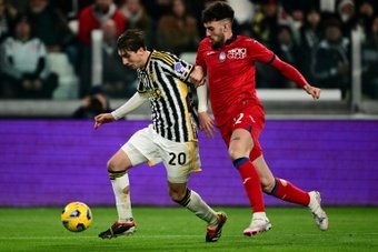 La Juventus Turin a abandonné la 2e place du Championnat d'Italie à l'AC Milan, après son nul à domicile face à l'Atalanta (2-2), dimanche lors de la 28e journée.