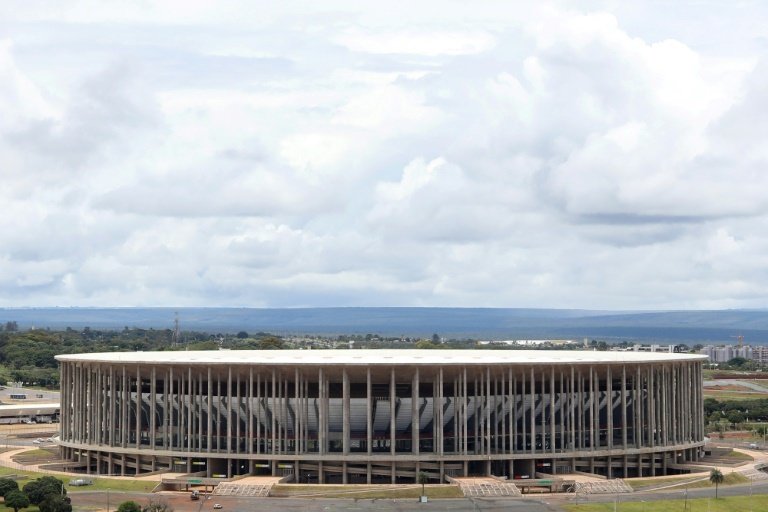 Quatre ans après le Mondial, le stade de Brasilia à l'abandon