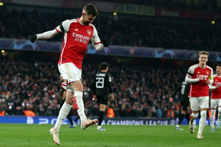 Lens foudroyé par Arsenal et éliminé